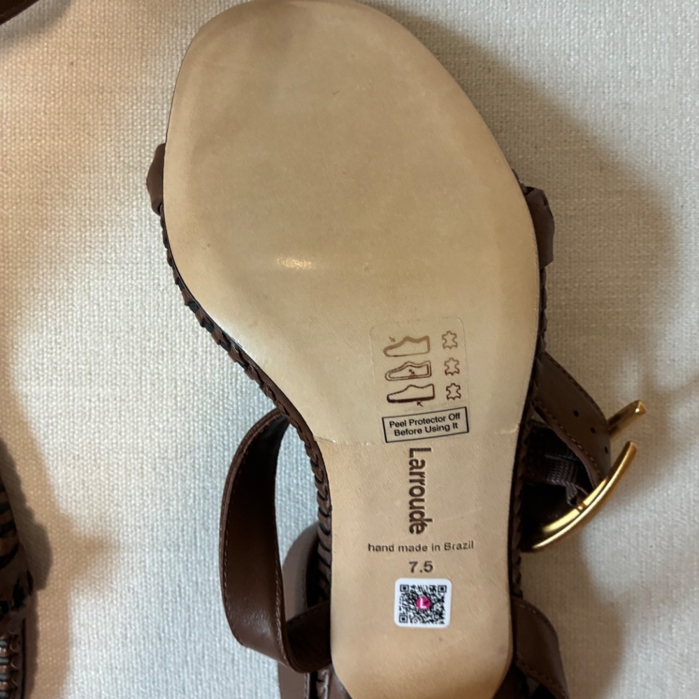 Sexy ankle wrbrown leather stilettos for spring - Picture 4 of 5